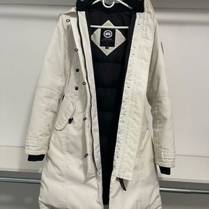 CANADA GOOSE Women's White Parka Coat